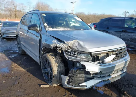 2023 Volkswagen Tiguan 2.0T Se R-Line Black из США, поврежденный, VIN 3VV8B7AX1PM072772